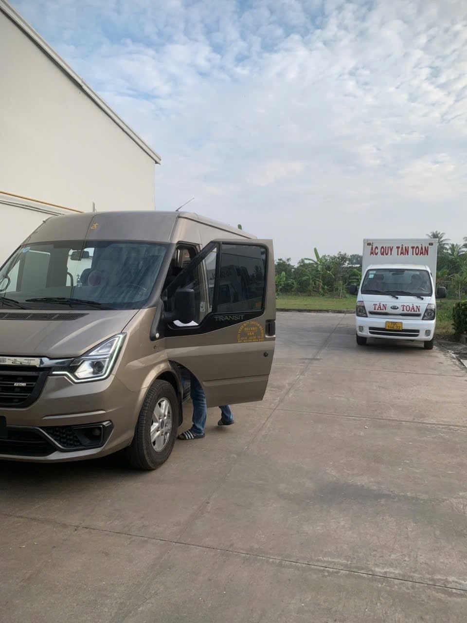 Kích đề xe du lịch tại Củ Chi