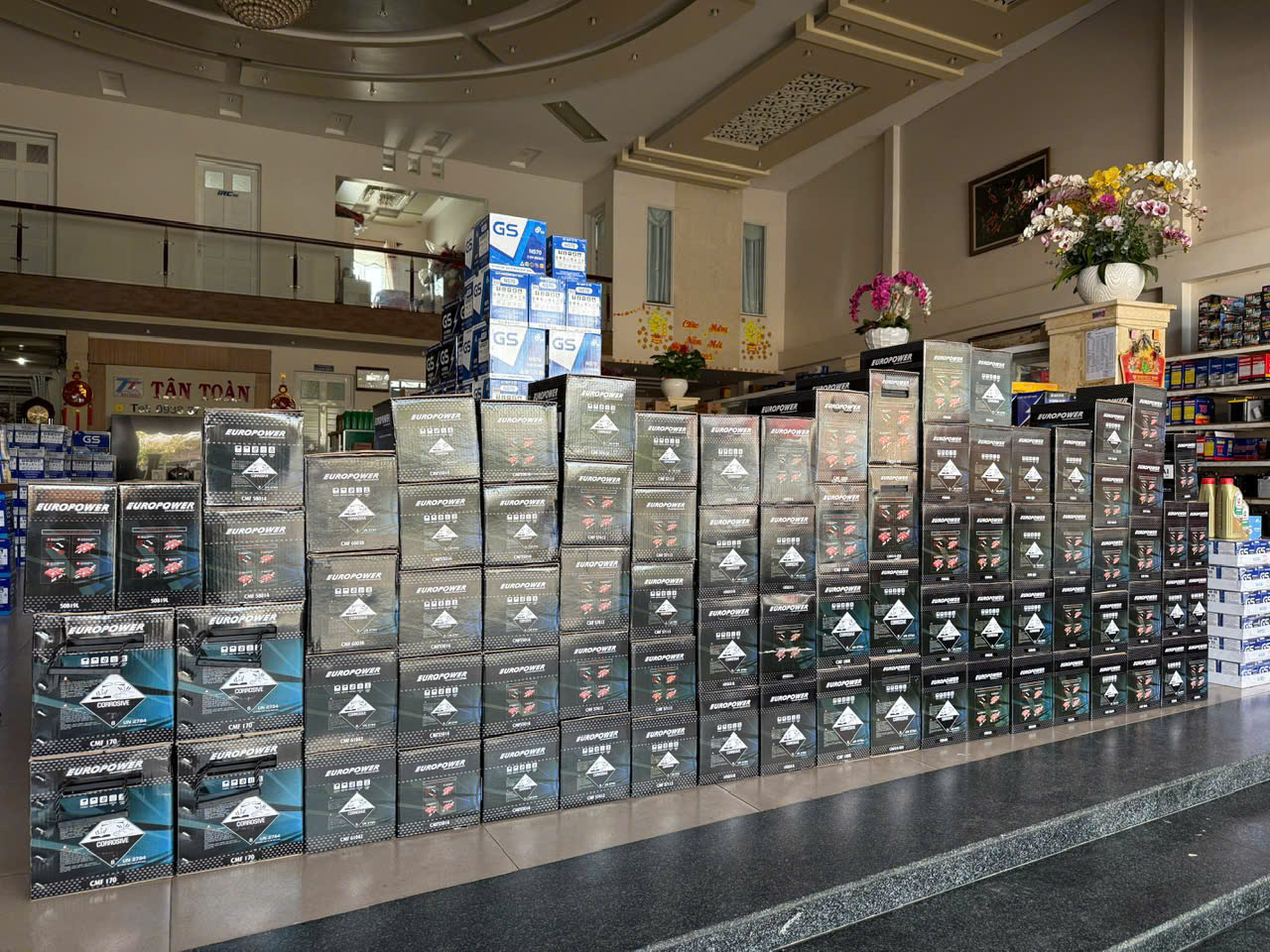 Thay bình ắc quy KCN Tây Bắc Củ Chi