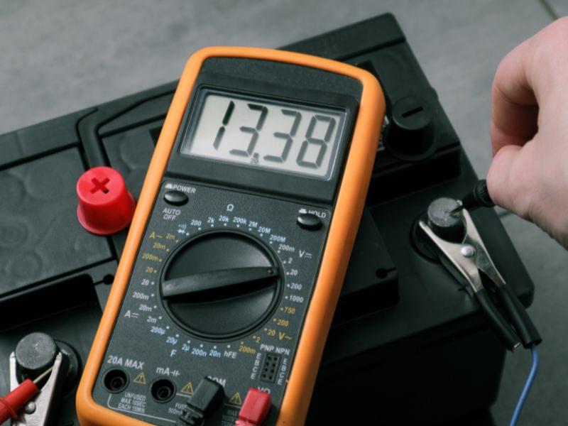 C&aacute;ch khắc phục b&igrave;nh ắc quy để l&acirc;u kh&ocirc;ng d&ugrave;ng