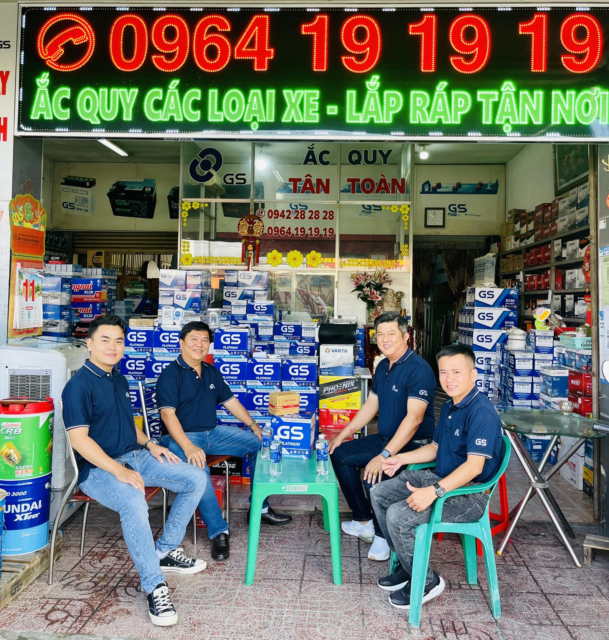 Thay bình ắc quy xe Lexus Củ Chi