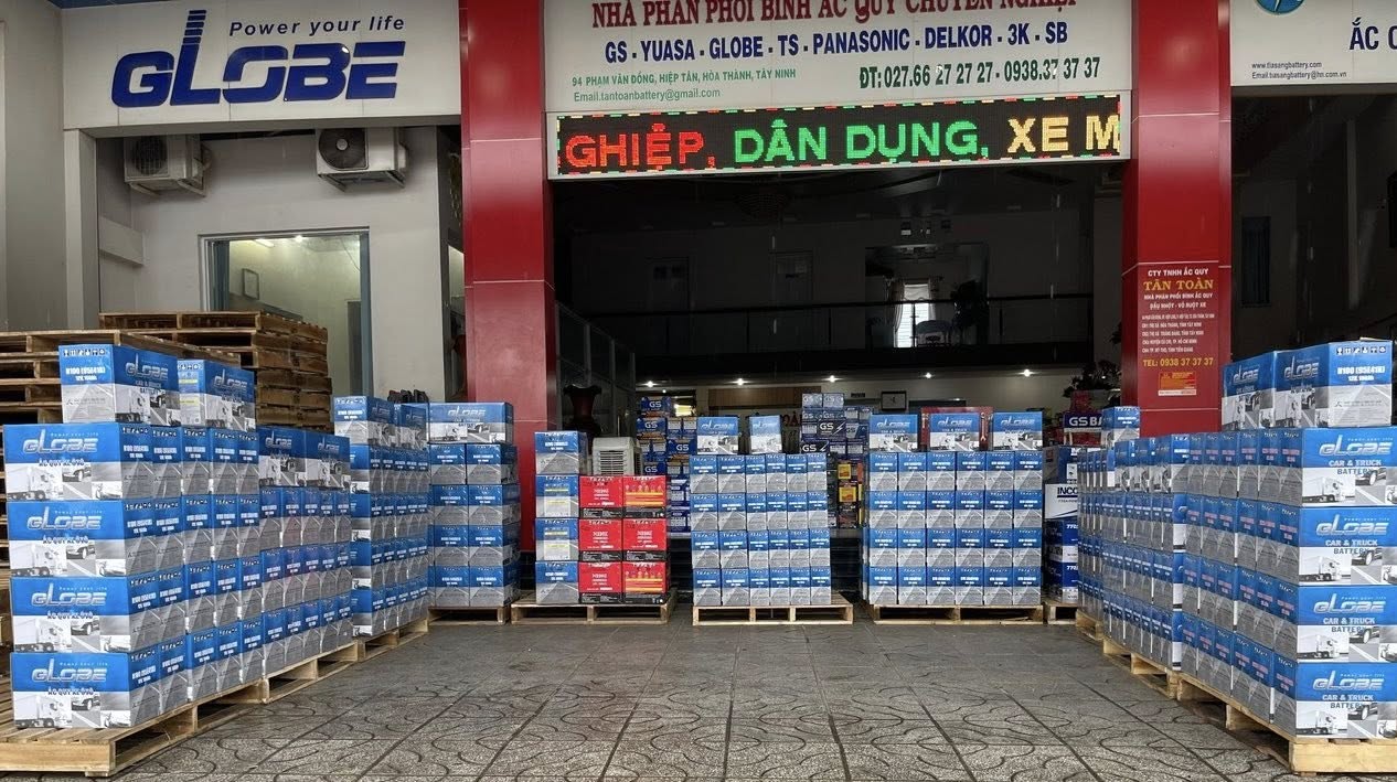 Thay bình ắc quy xe Lexus Củ Chi