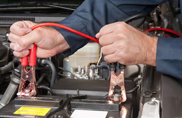 Thứ tự th&aacute;o lắp d&acirc;y k&iacute;ch b&igrave;nh ắc quy